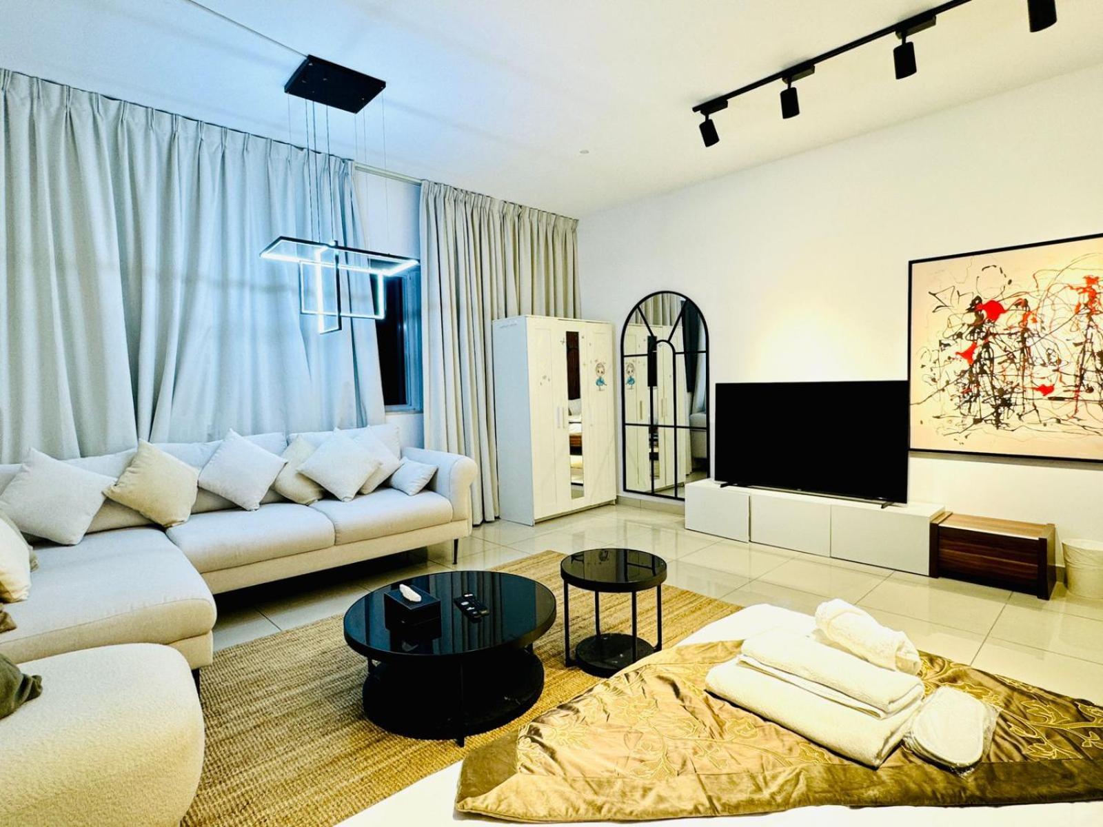 Entire Private Self Catered Apartments Marina Дубай Экстерьер фото